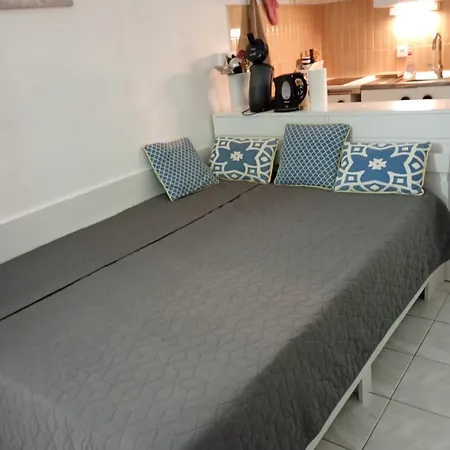 Apartament Jolie Avec Piscine Prive