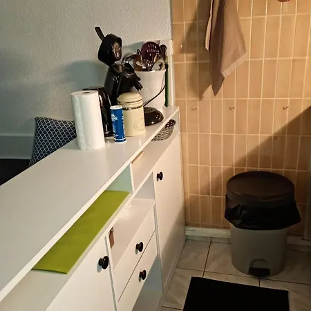 Jolie Avec Piscine Prive 아그